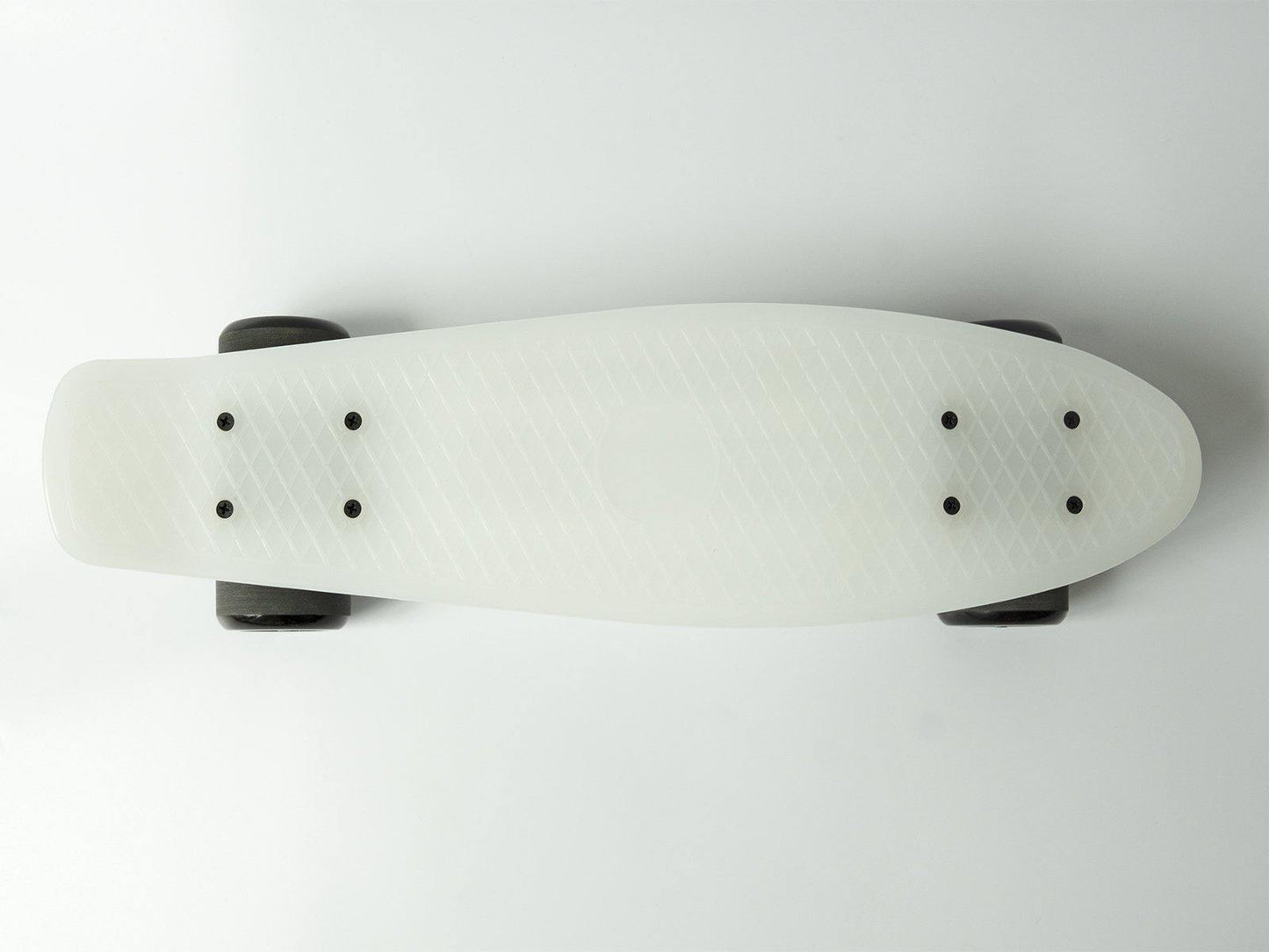 Retro Cruiser Skateboards - White deck with black wheels - IVYPHANT