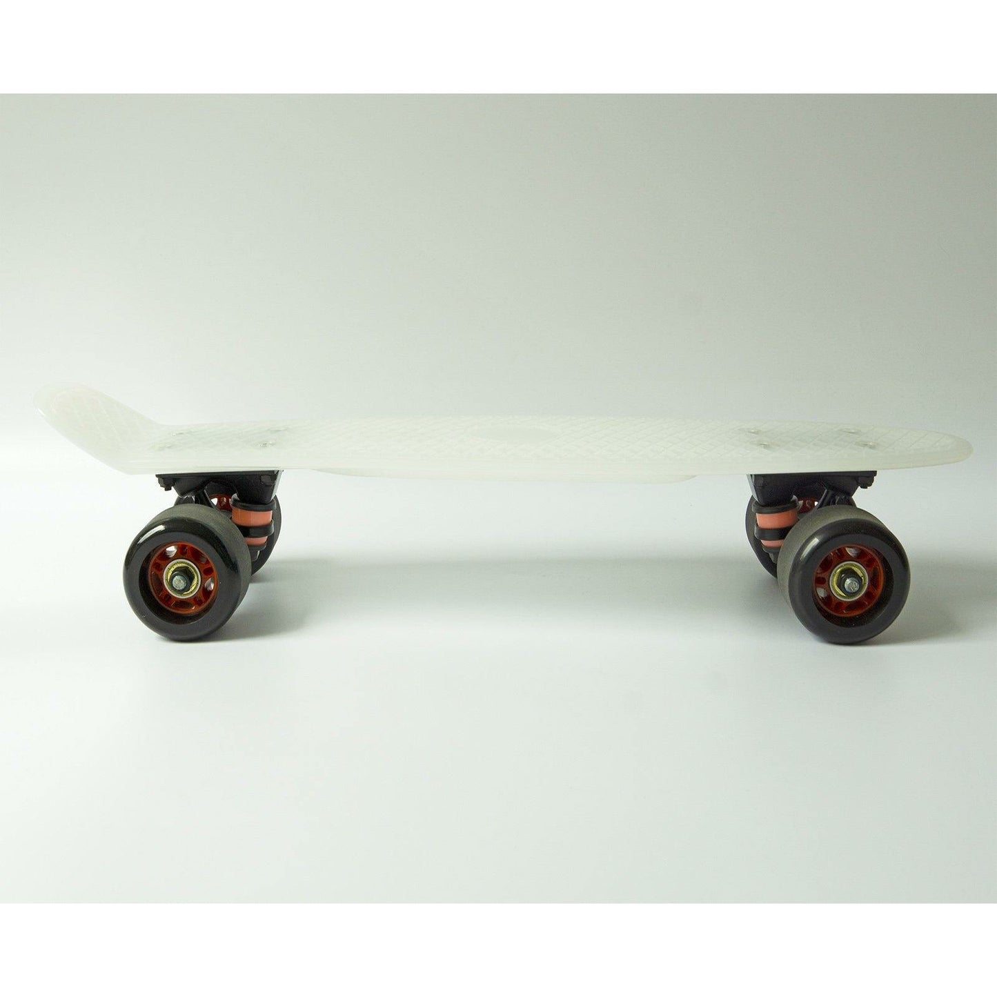 Retro Cruiser Skateboards - White deck with black wheels - IVYPHANT